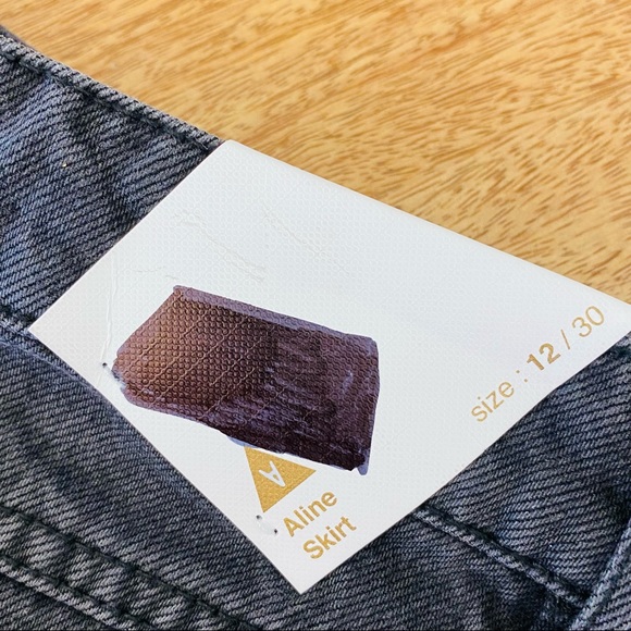 Abrand Womens A-Line Denim Skirt Black Raw Hem Size 12 30 NWT - Picture 7 of 7